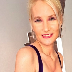 Noémi pesti masszőz