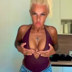 Niki pesti masszőz