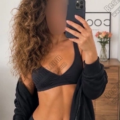Olivia pesti masszőz